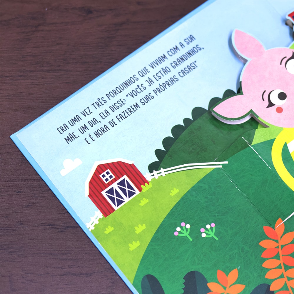 Livro Pop-up | Os Três Porquinhos | 4 a 8 Anos