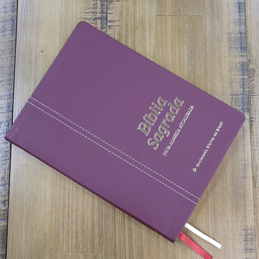 Bíblia Sagrada | NAA | Letra Normal | Capa Couro Legítimo Rubi