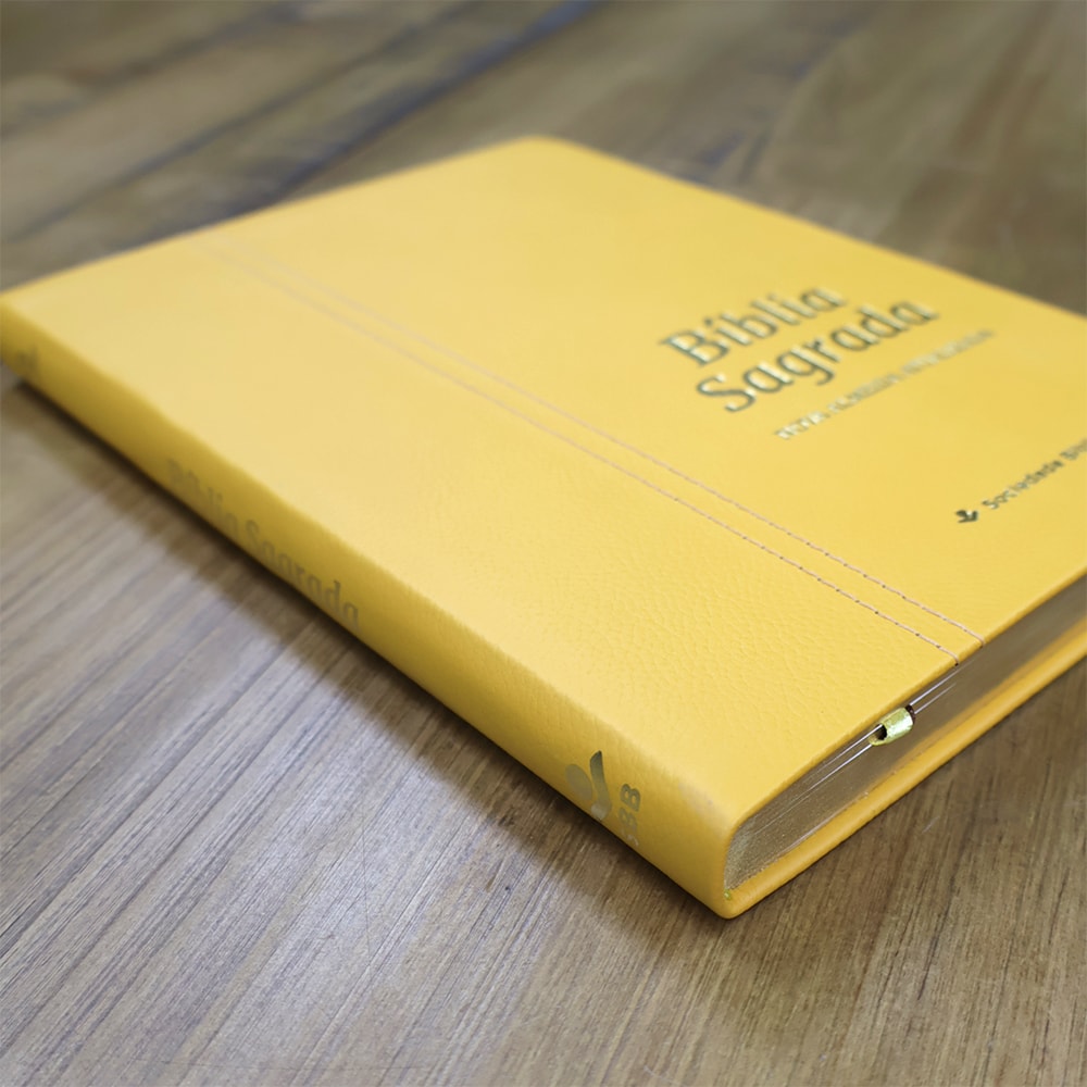 Bíblia Sagrada | NAA | Letra Normal | Capa Couro Legítimo Açafrão