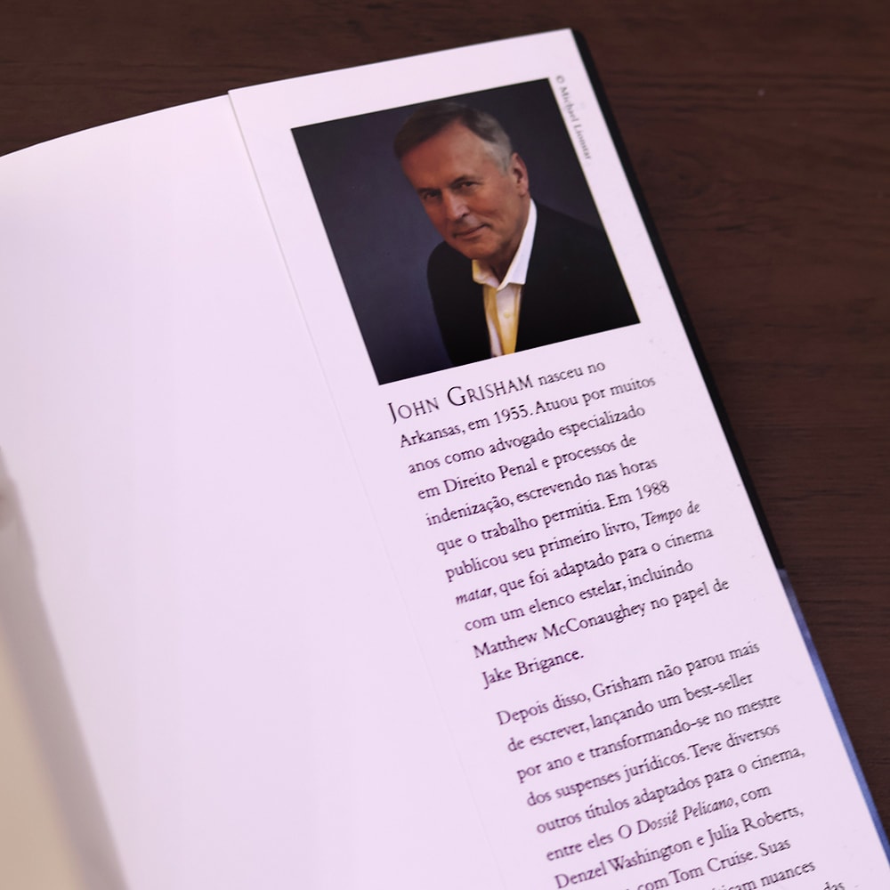 Em Lados Opostos |
John Grisham