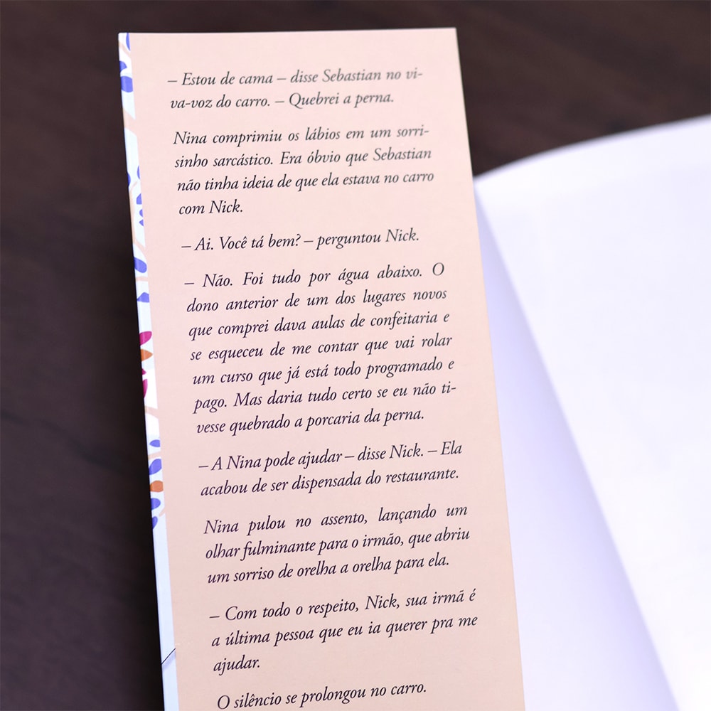 A Pequena Confeitaria de Paris |
Julie Caplin