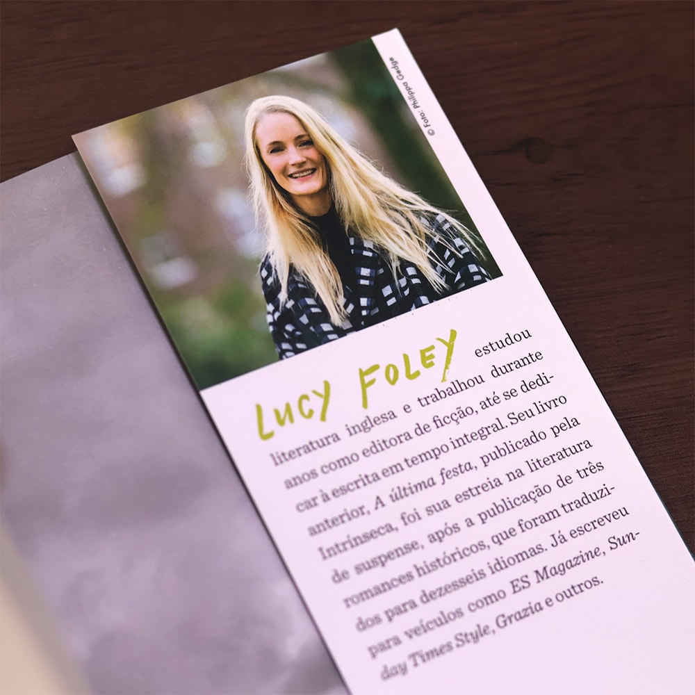 A Lista de Convidados |
Lucy Foley