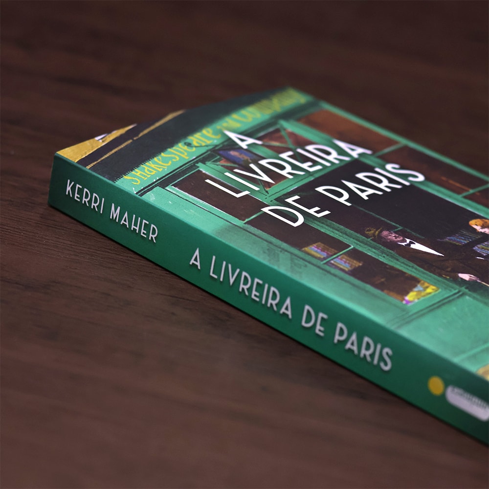 Livreira de Paris |
Kerri Maher