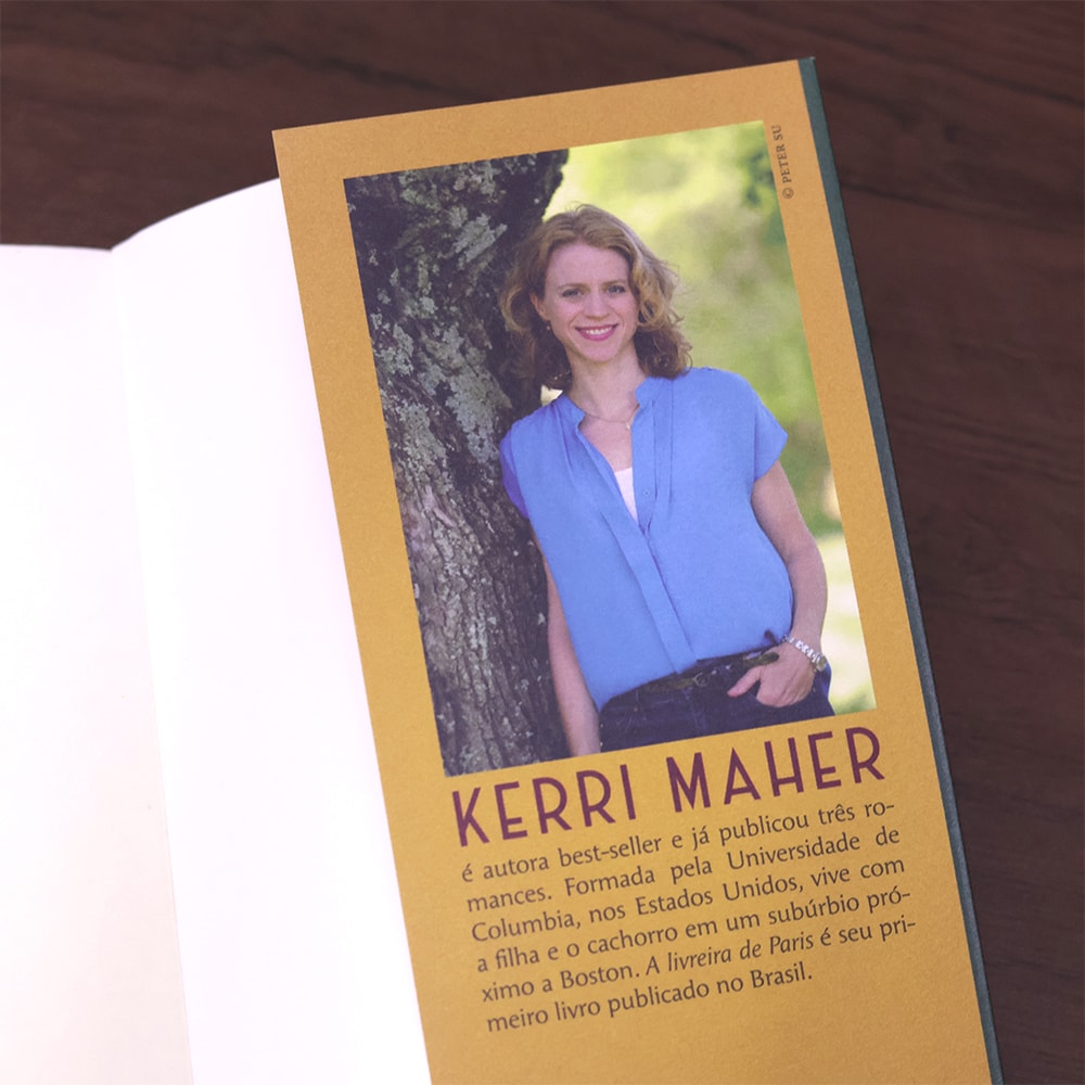Livreira de Paris |
Kerri Maher