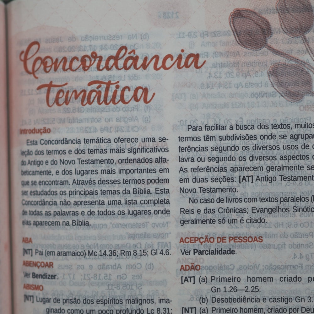 A Bíblia da Mulher | Portátil | NAA | Capa Tulipa Vermelha