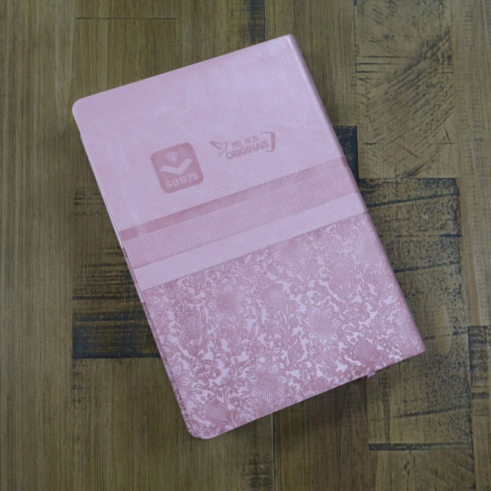 Bíblia Sagrada | Letra Gigante | NTLH | Capa Rosa Claro | Com Índice