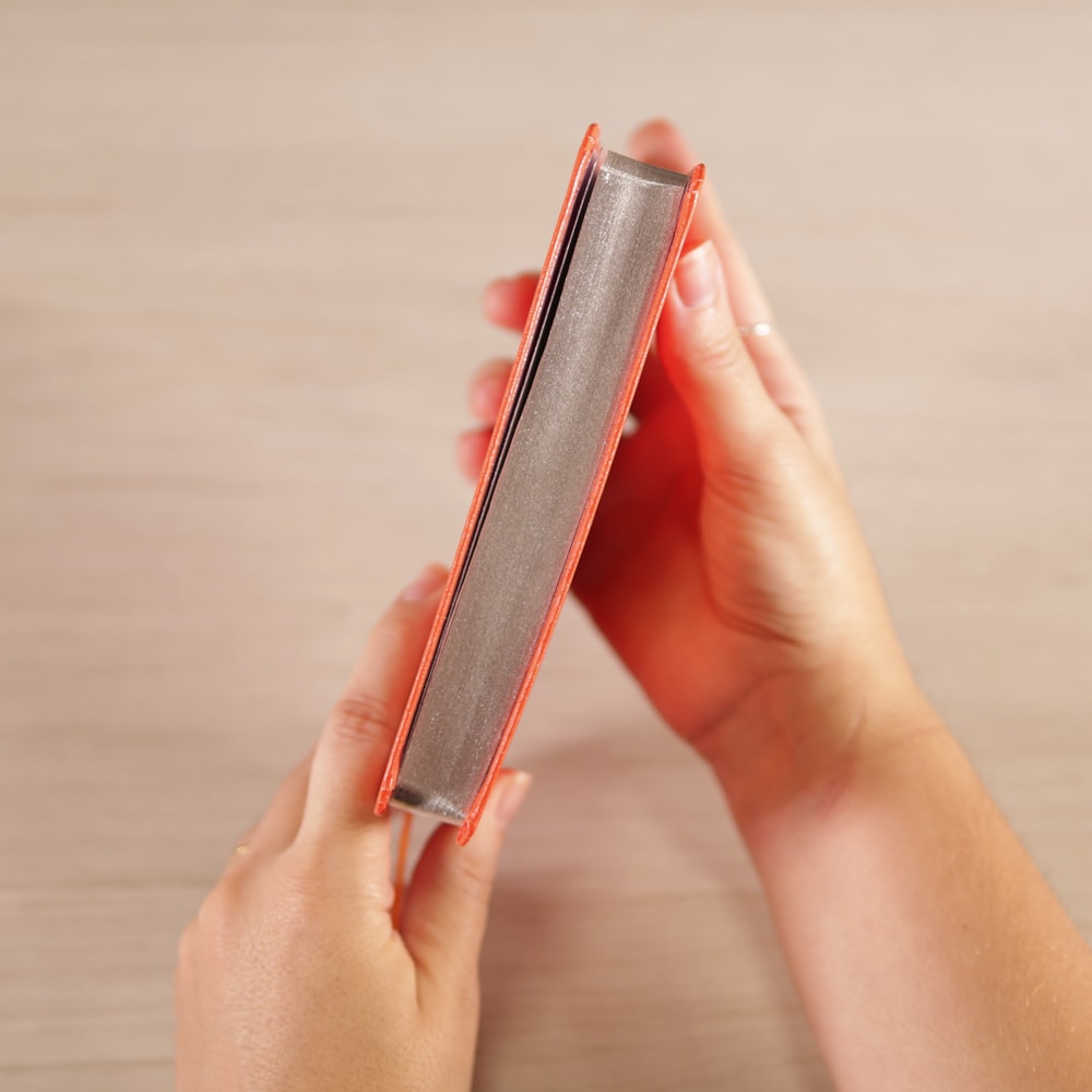 Bíblia Slim Compacta | NVI | Capa Luxo Citrus