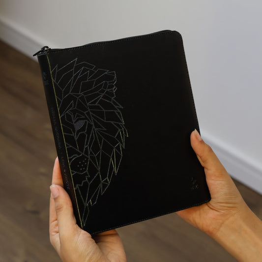 Biblia NVT Leia e Anote | Fiel e Verdadeiro | Capa Luxo Zíper Preta