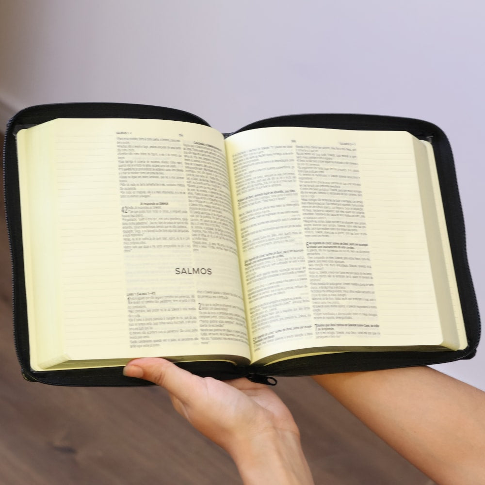 Biblia NVT Leia e Anote | Fiel e Verdadeiro | Capa Luxo Zíper Preta