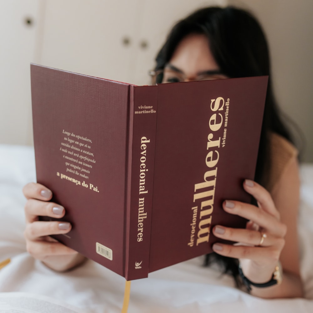 Devocional Mulheres | 365 Dias | Viviane Martinello