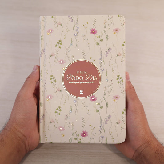Bíblia Todo Dia com Espaço para Anotações | AM | Letra Normal | Capa Dura Botânica