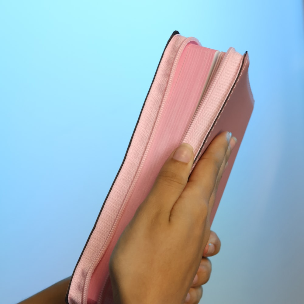 Bíblia Sagrada | ARC | Letra Grande | PJV | PU Zíper Harpa Cristã Rosa Claro