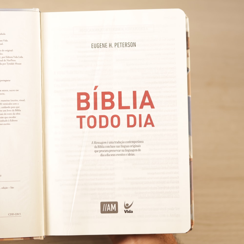 Bíblia Todo Dia com Espaço para Anotações | AM | Letra Normal | Capa Dura Cidade