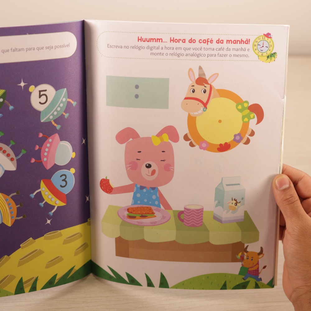 Brincando Com Horas e Números