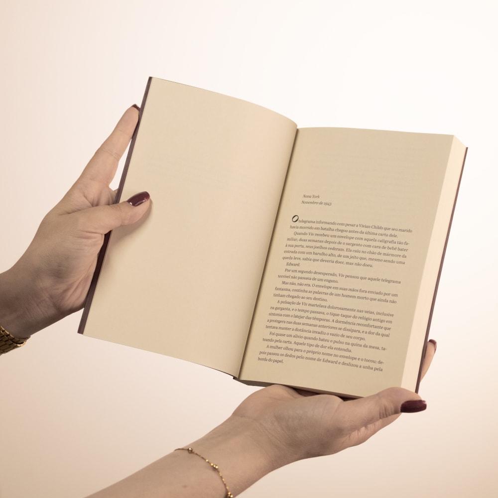 A Bibliotecária dos Livros Queimados | Brianna Labuskes