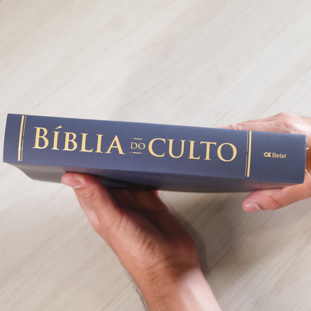 Bíblia do Culto com Harpa Cristã e Corinhos | ARC | Letra Extra Gigante | Capa Azul