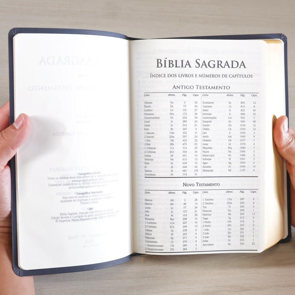 Bíblia do Culto com Harpa Cristã e Corinhos | ARC | Letra Extra Gigante | Capa Azul