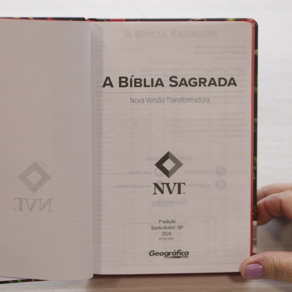 Bíblia Sagrada Flores do Campo | NVT | Letra Grande | Capa Dura