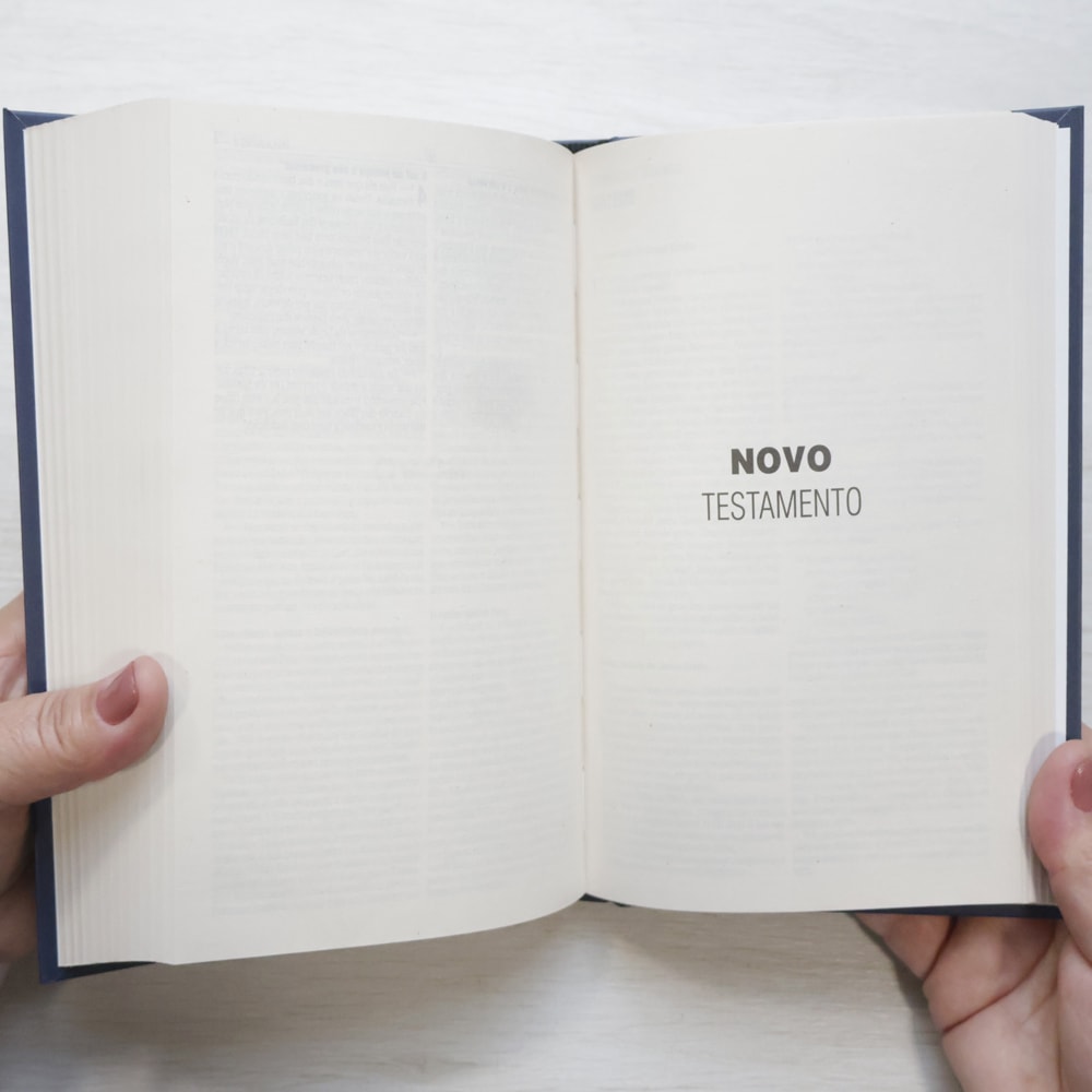 Bíblia Sagrada Bússola | NAA | Letra Normal | Capa Dura