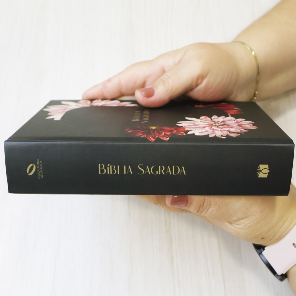 Bíblia Sagrada Crisântemo | NAA | Letra Normal | Capa Dura