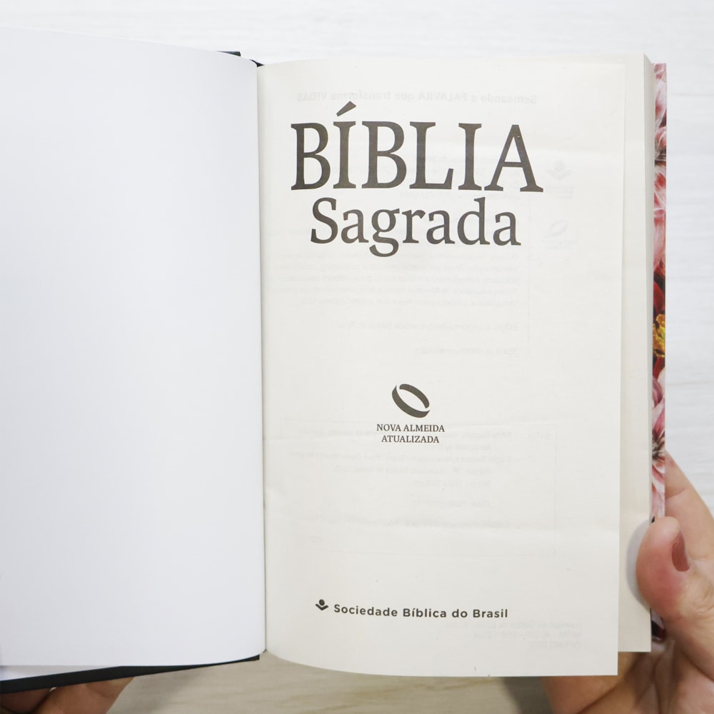 Bíblia Sagrada Crisântemo | NAA | Letra Normal | Capa Dura