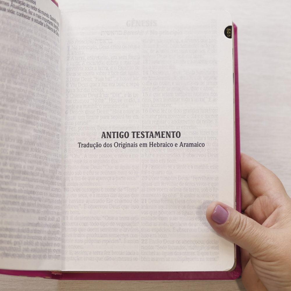 Bíblia King James Atualizada | Letra Jumbo | Capa Arabesco Pink