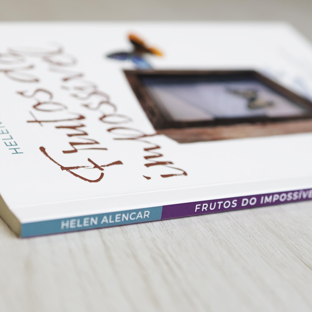 Frutos do Impossível | Helen Alencar