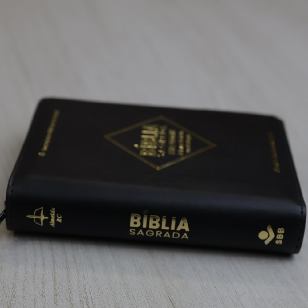 Bíblia Sagrada | ARC | Letra Gigante | Preta Com Zíper