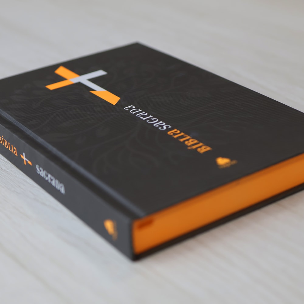 Bíblia Sagrada | NVI | Neon Laranja | Capa Dura