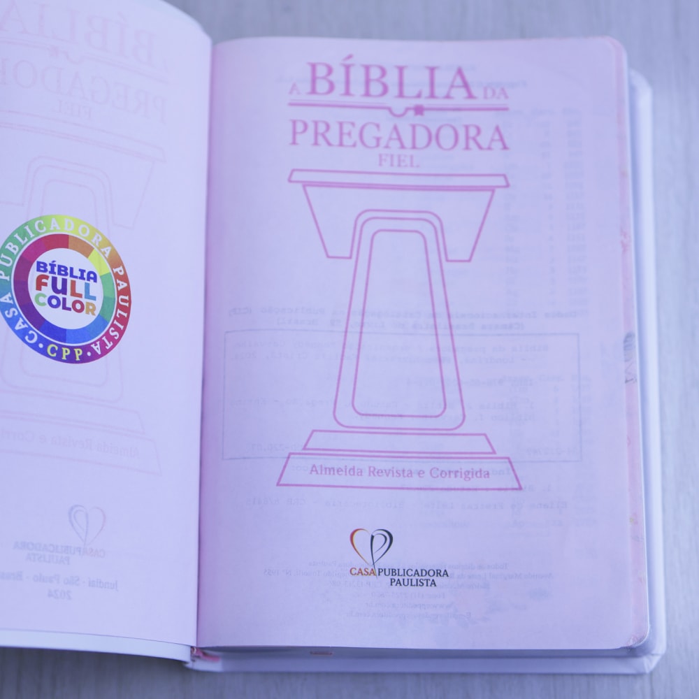 Bíblia da Pregadora Fiel | Full Color | ARC | Capa Luxo Branca