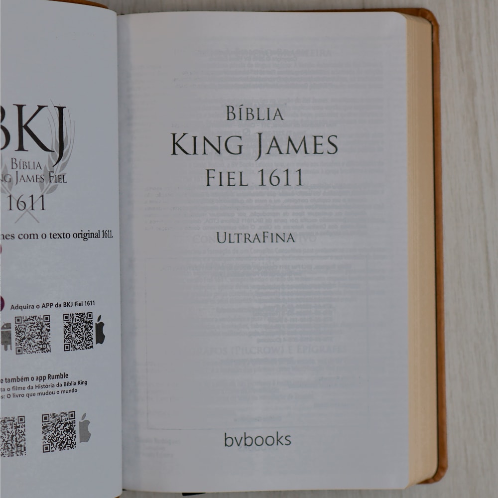 Bíblia King James Fiel 1611 | Ultrafina Slim | Capa Castanha