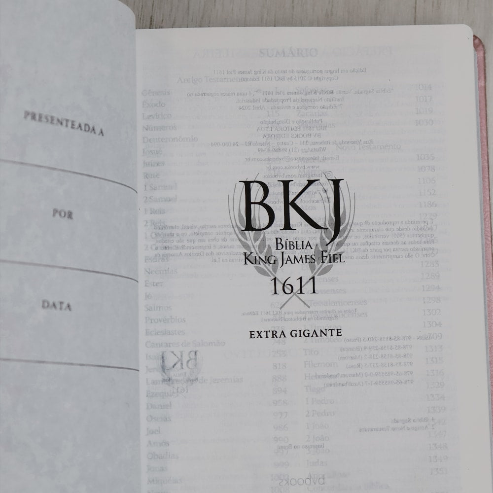 Bíblia King James Fiel 1611 | Extra Gigante | Capa Luxo Rosê