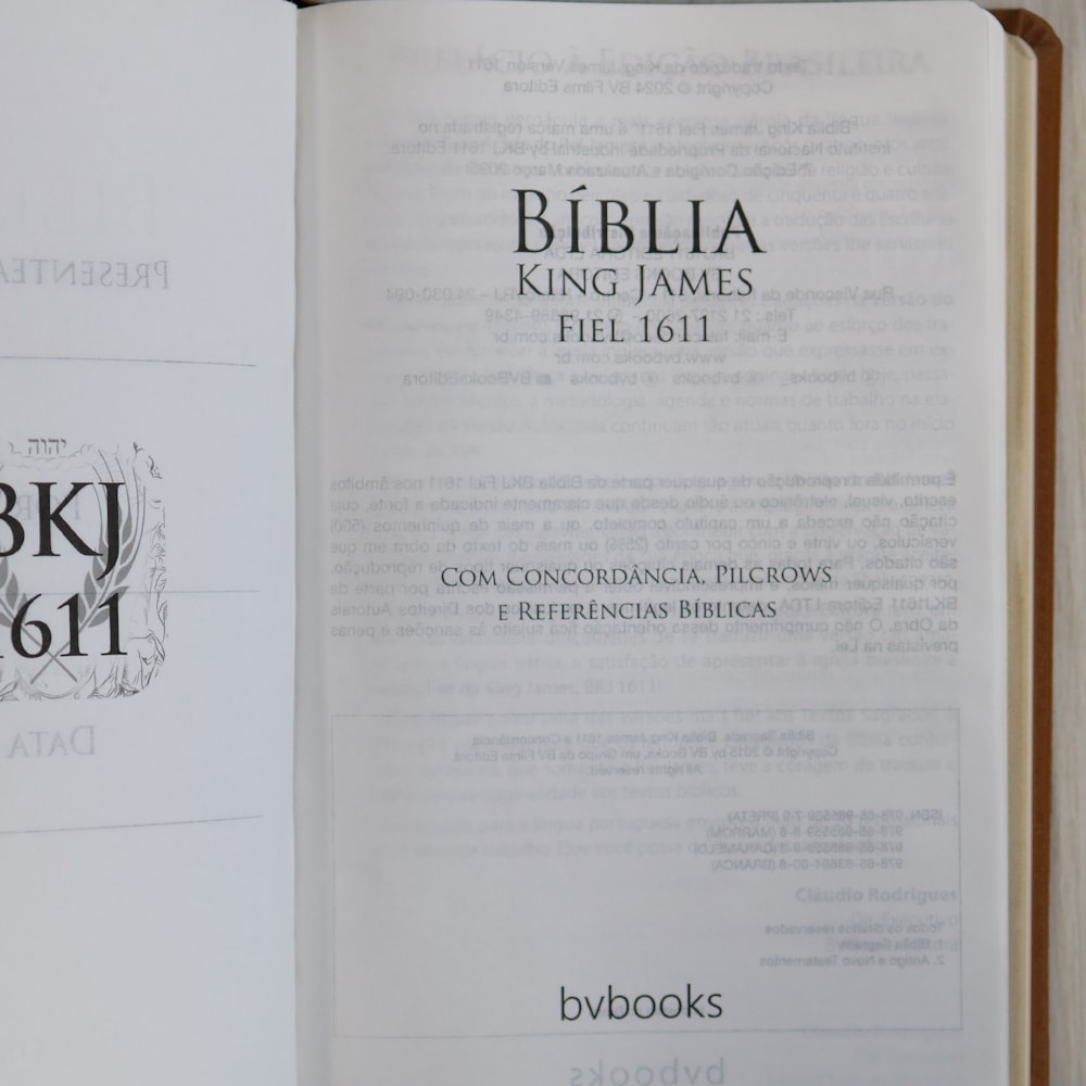 Bíblia King James Fiel 1611 | Concordância e Pilcrows | Capa Luxo Caramelo