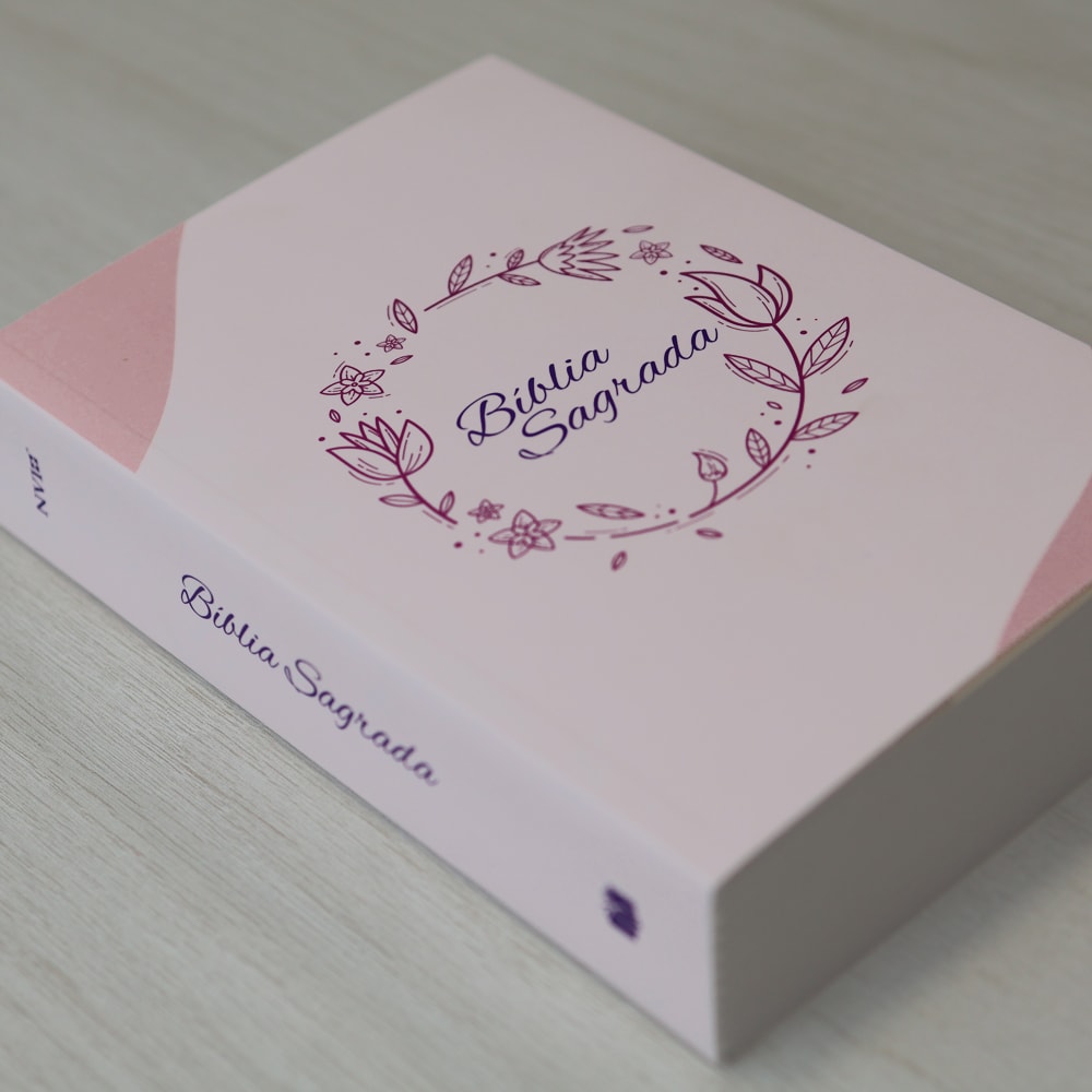 Bíblia Sagrada Mulher de Valor | NVI | Capa Brochura