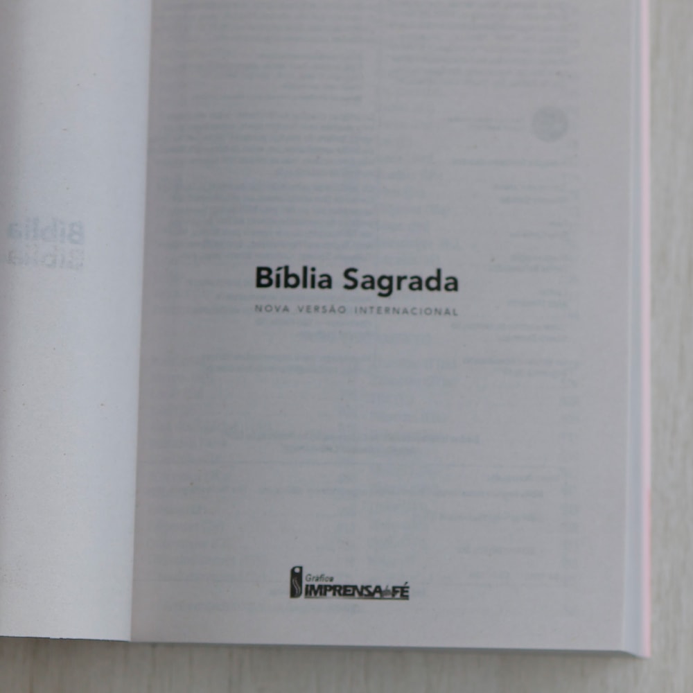 Bíblia Sagrada Mulher de Valor | NVI | Capa Brochura
