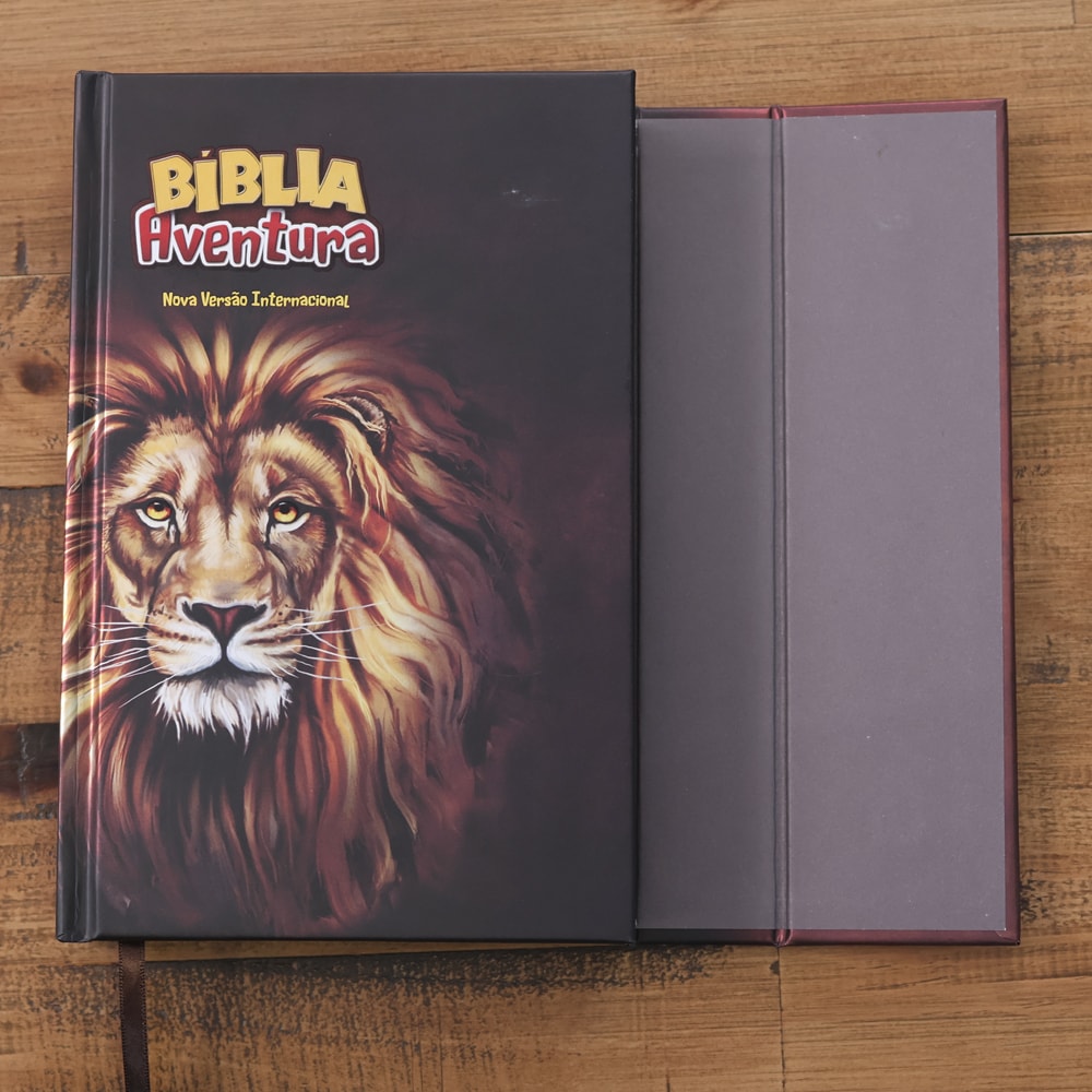 Bíblia Aventura Para Crianças | NVI | Leitura Perfeita | Capa Dura Leão com Fechamento em Imã
