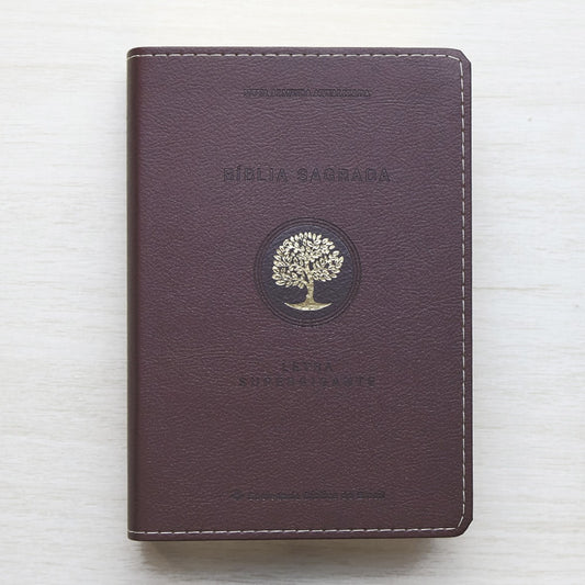 Bíblia Sagrada | Letra Supergigante | NAA | Capa Vinho Árvore