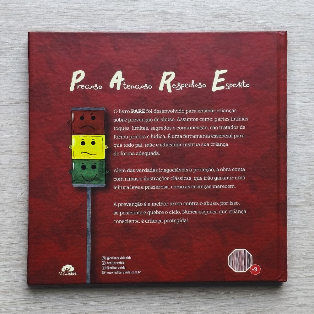 Pare | Vitoria Reis