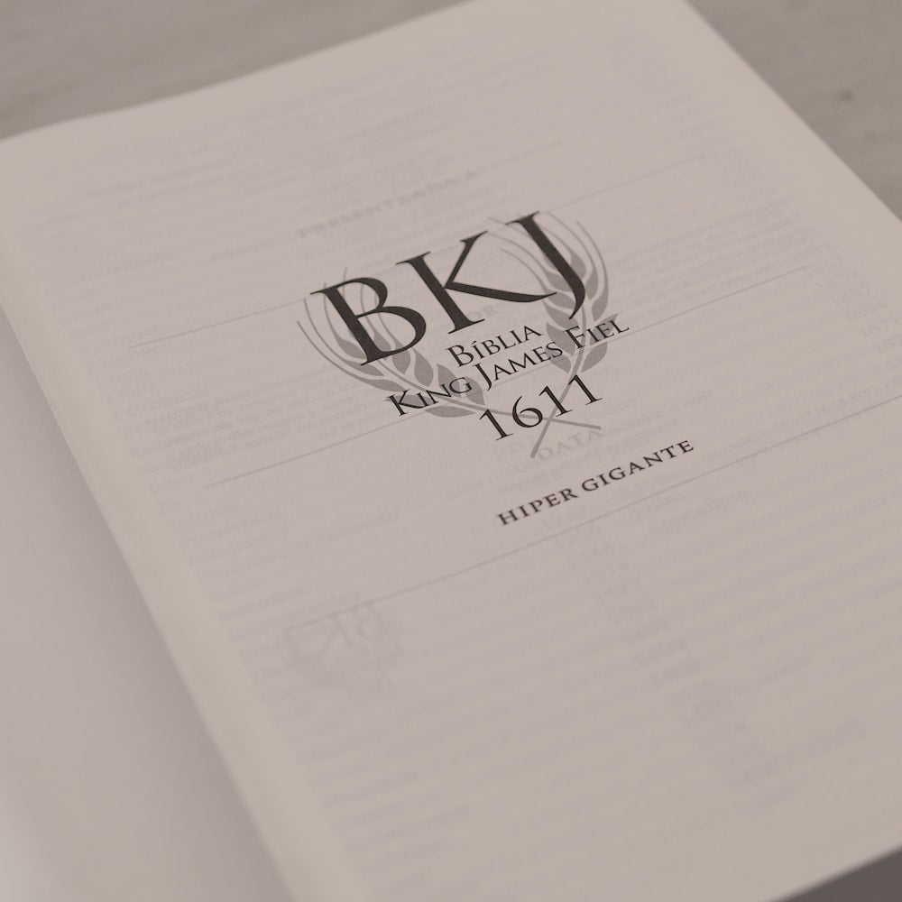 Bíblia King James 1611 | Letra Hipergigante | Capa Luxo Marrom