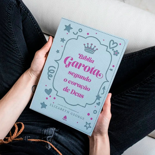 Bíblia da Garota Segundo o Coração de Deus | NBV | Capa Luxo