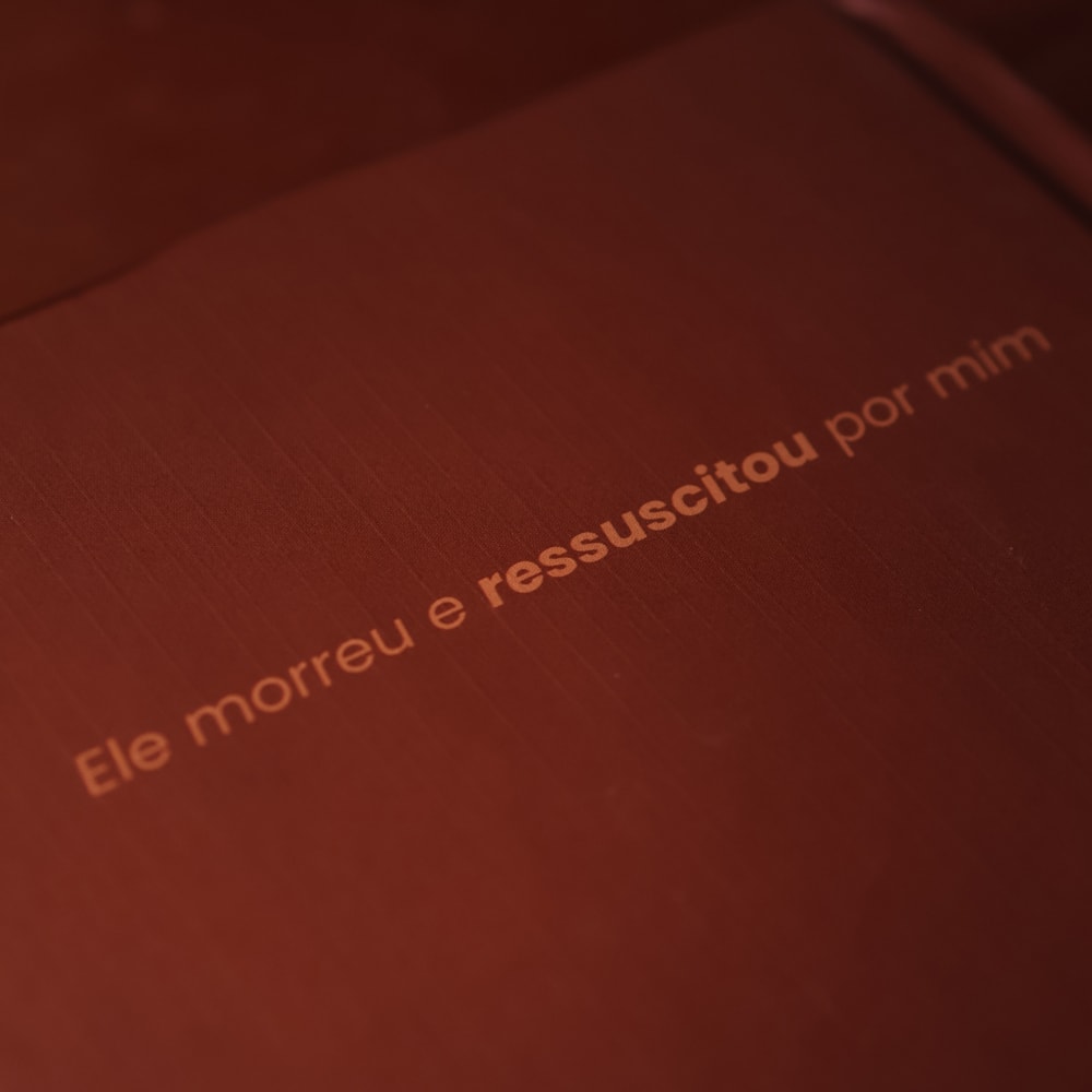 Bíblia Sagrada Slim Ele Ressuscitou | NVT | Capa Dura
