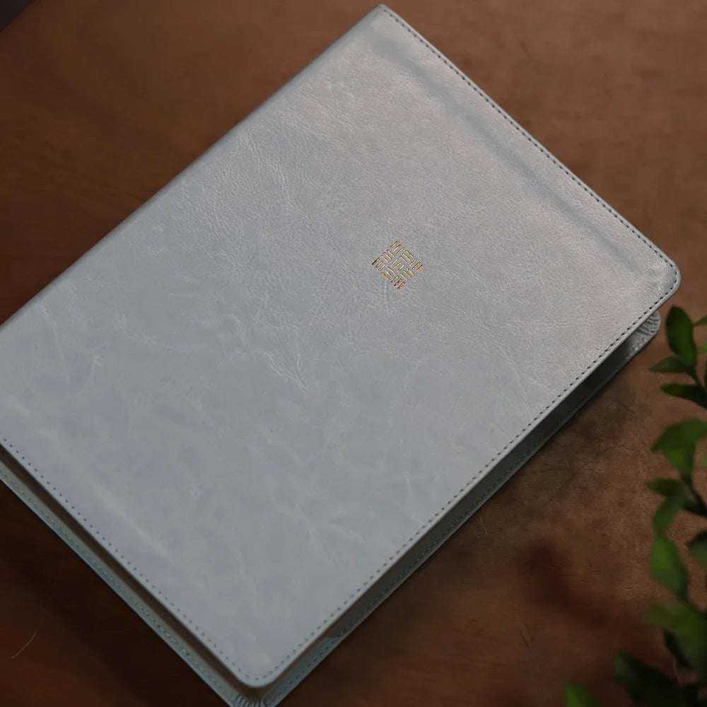 Bíblia de Estudo Para Toda Mulher | NVT | Capa Azul