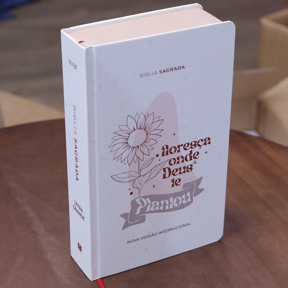 Bíblia Sagrada Floresça | NVI | Letra Maior | Capa Dura