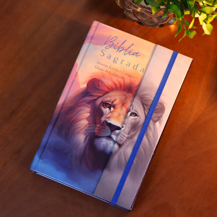 Bíblia Sagrada Cloud Lion | ARC | Harpa Pentecostal | Letra Gigante| Capa Dura Panorâmica