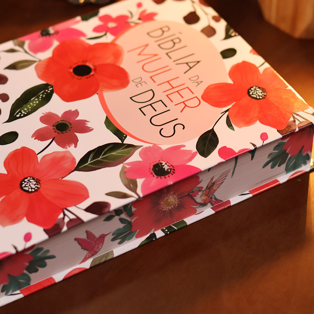 Bíblia da Mulher de Deus | ARC | Harpa Pentecostal | Letra Grande | Capa Dura Flores Vermelhas