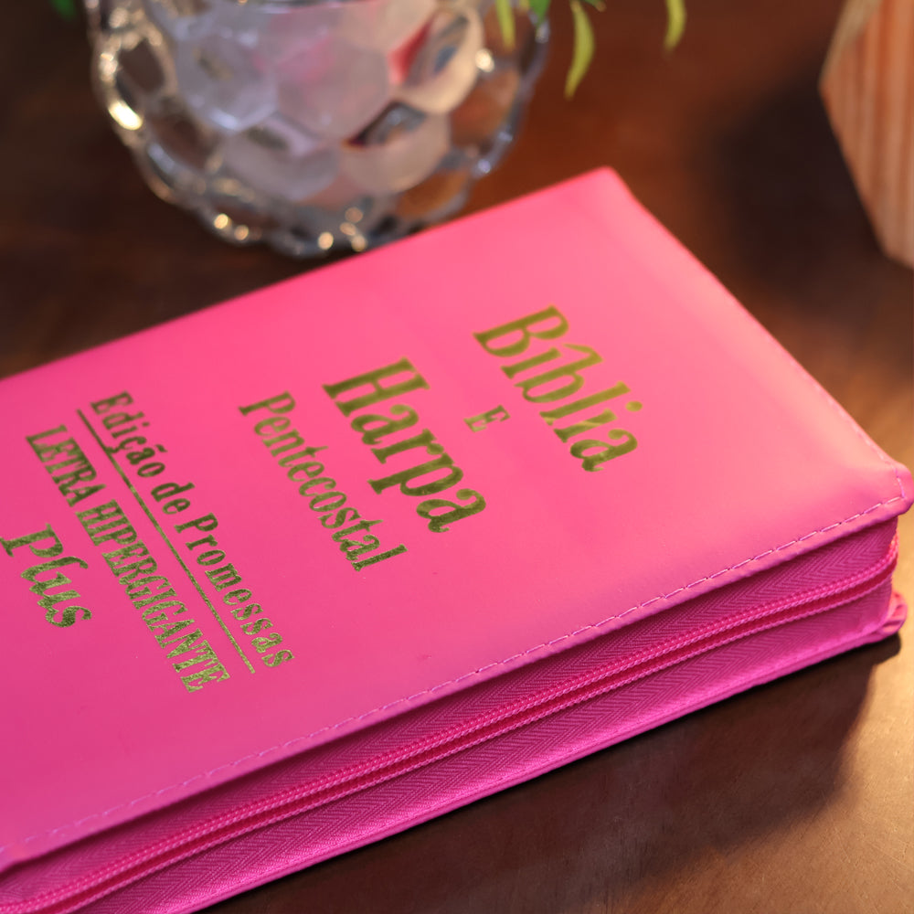 Bíblia e Harpa Pink  | ARC | Letra Hipergigante Plus | Edição de Promessas | Com Índice e Zíper