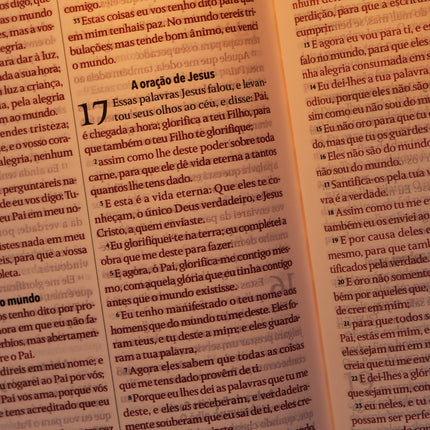 Bíblia King James Fiel 1611 | Extra Gigante | Capa Preta