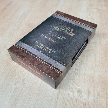 Bíblia Sagrada Com Harpa Avivada e Corinhos | Letra Hipergigante | ARC | Capa Laminada