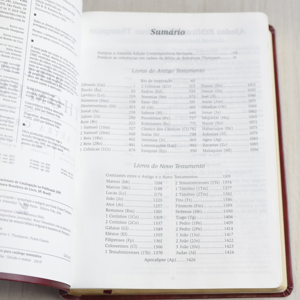 Bíblia Thompson de Estudo | AEC | Letra Grande | Capa Luxo Vinho