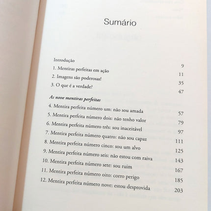 Mentiras Perfeitas | Jennifer Crow